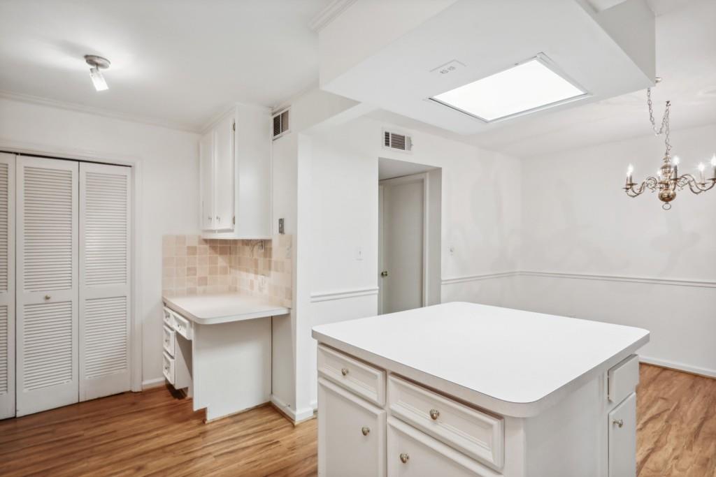 140 Amherst Place NW