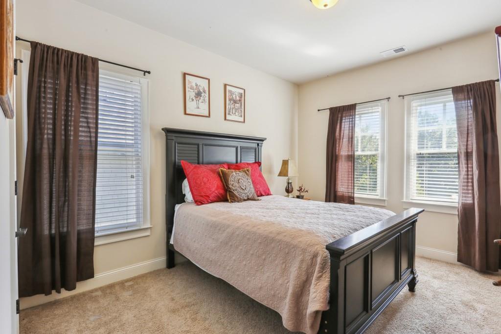 2729 Vinings Orchard Circle SE