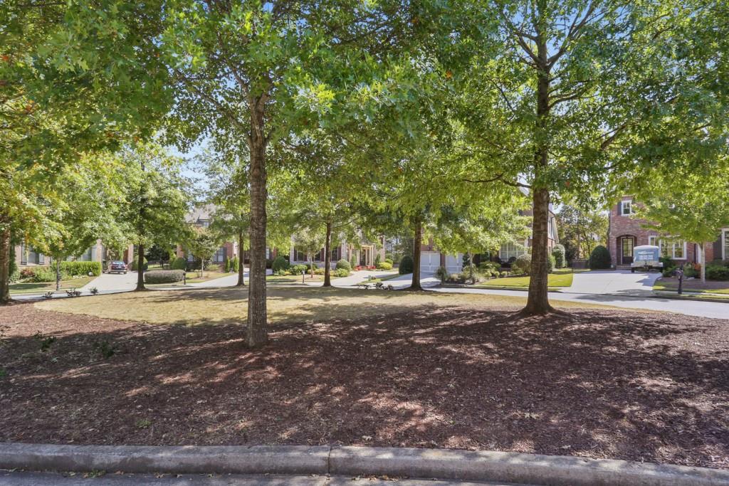 2729 Vinings Orchard Circle SE
