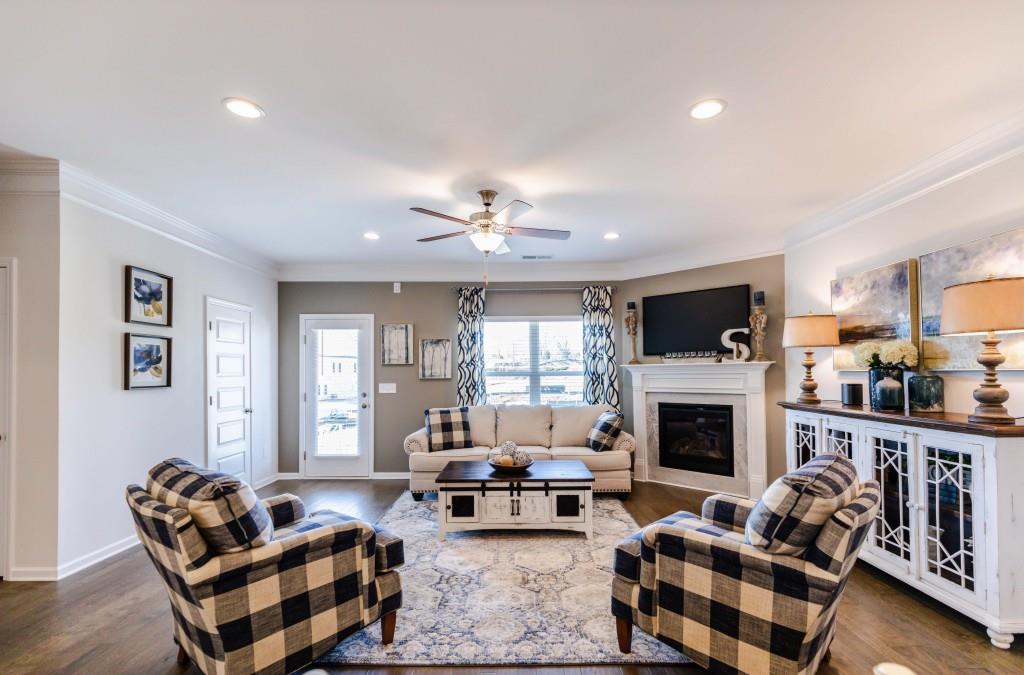 2000 Ravencliff Drive Unit 1