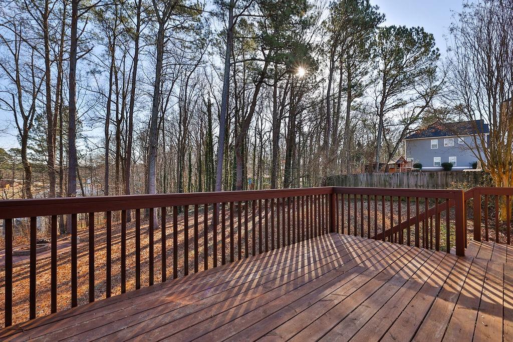 3733 MILL LAKE Drive