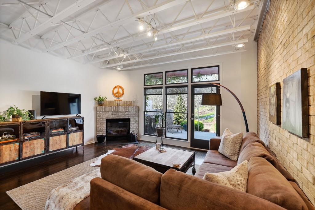 1348 Fernwood Circle NE