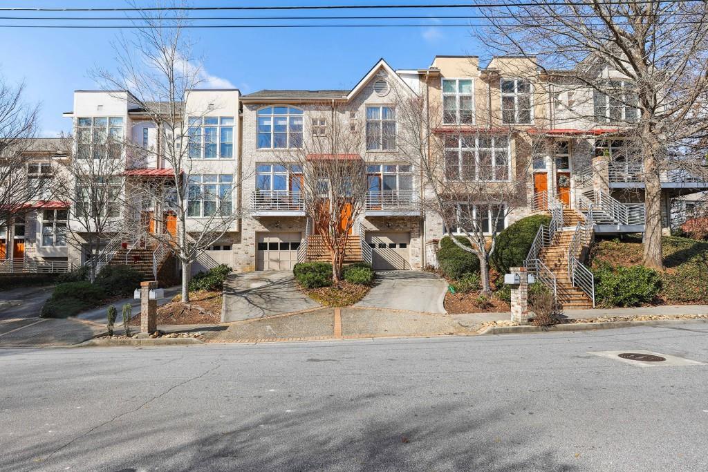 1348 Fernwood Circle NE