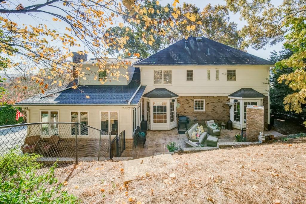 2985 Vinings Forest Way