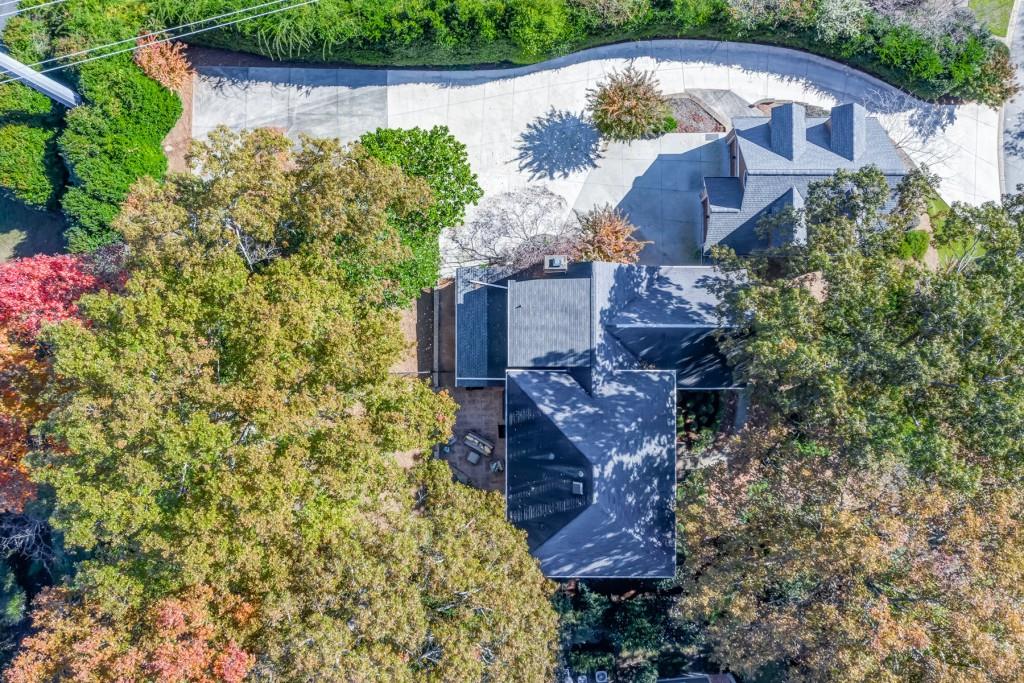 2985 Vinings Forest Way