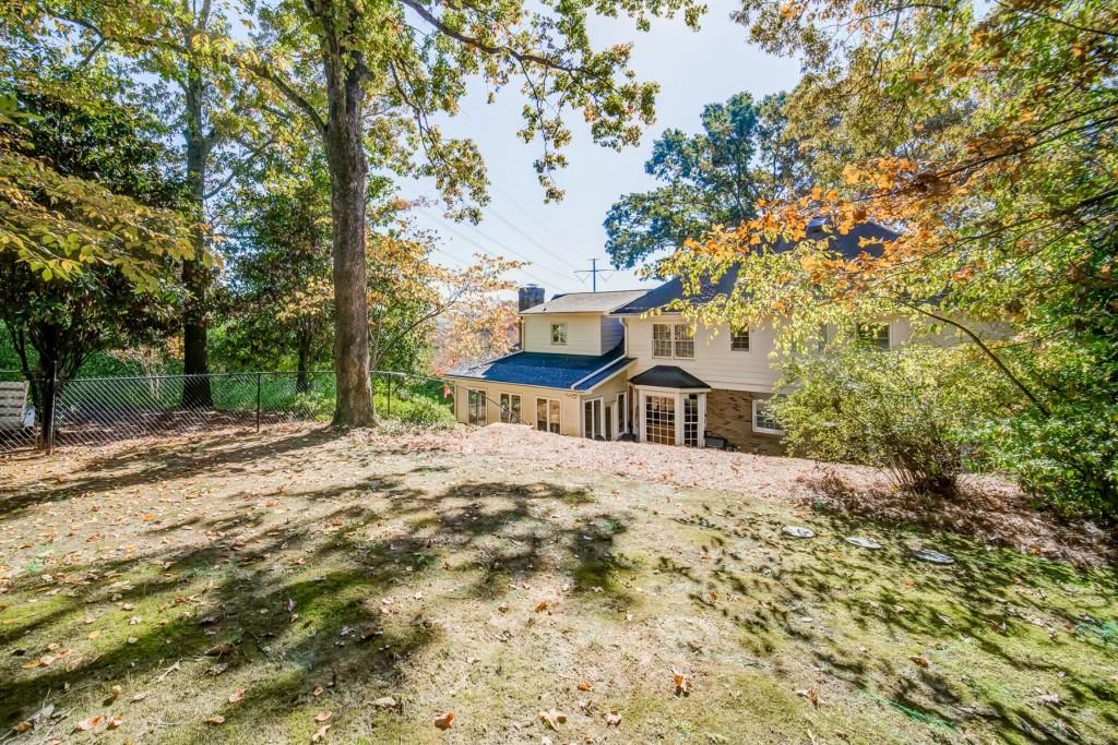 2985 Vinings Forest Way