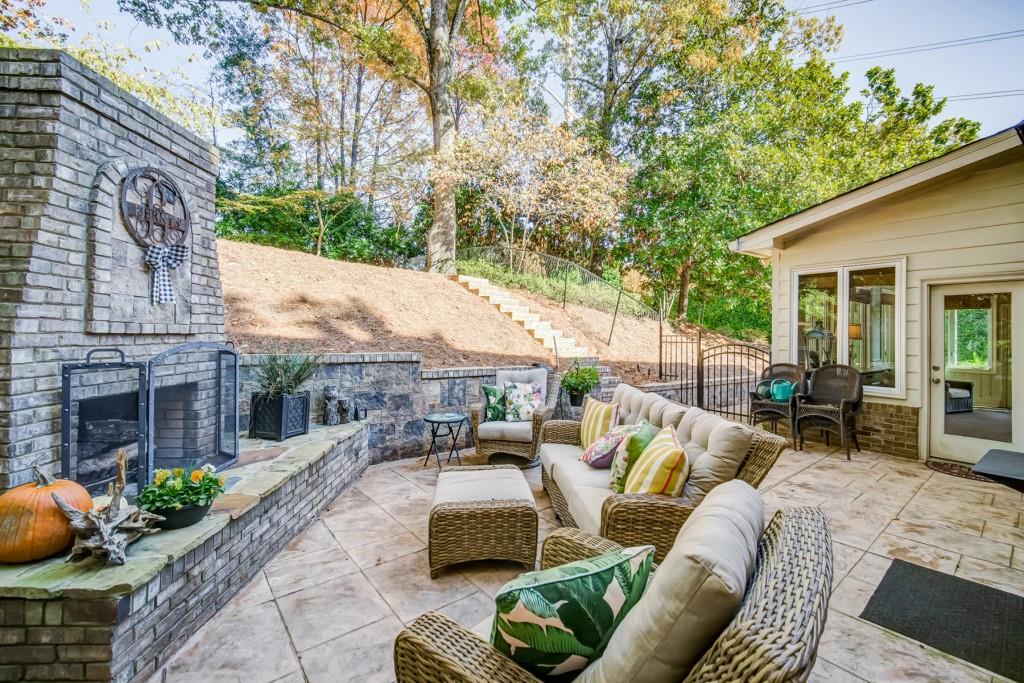 2985 Vinings Forest Way