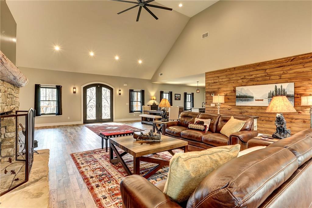 38 Lone Wolf Trail