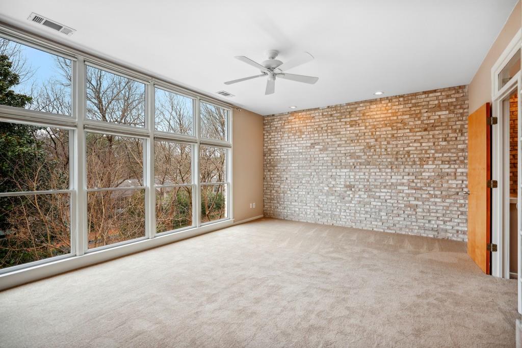 1321 Peachtree View NE