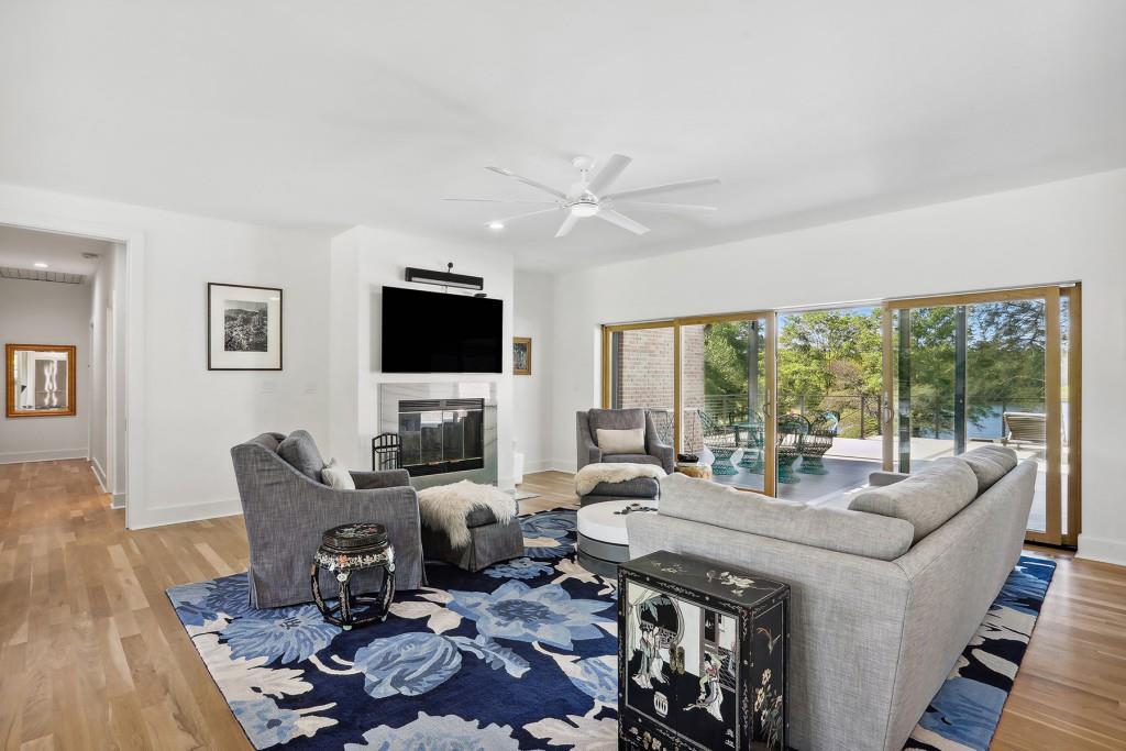 195 Turtle Cove