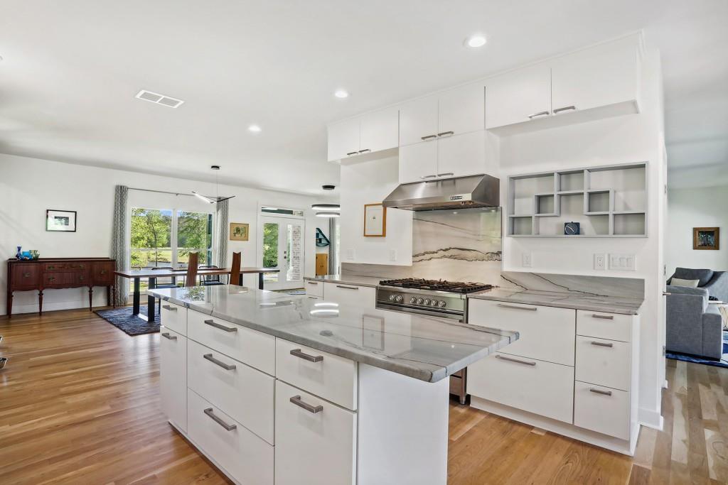 195 Turtle Cove