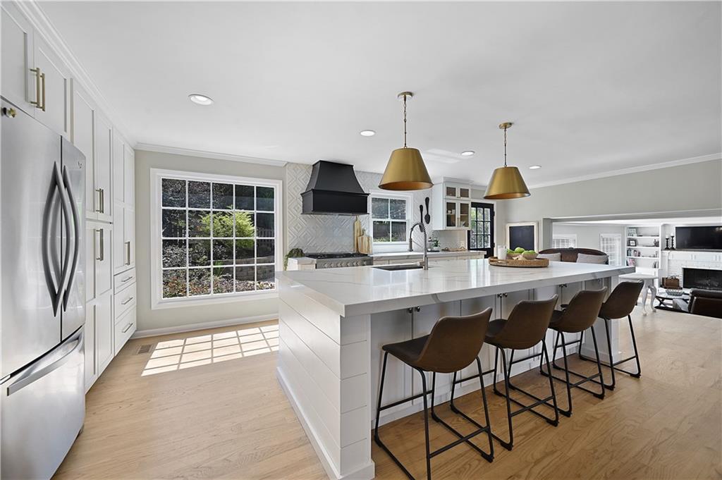 210 Candlestick Court SE