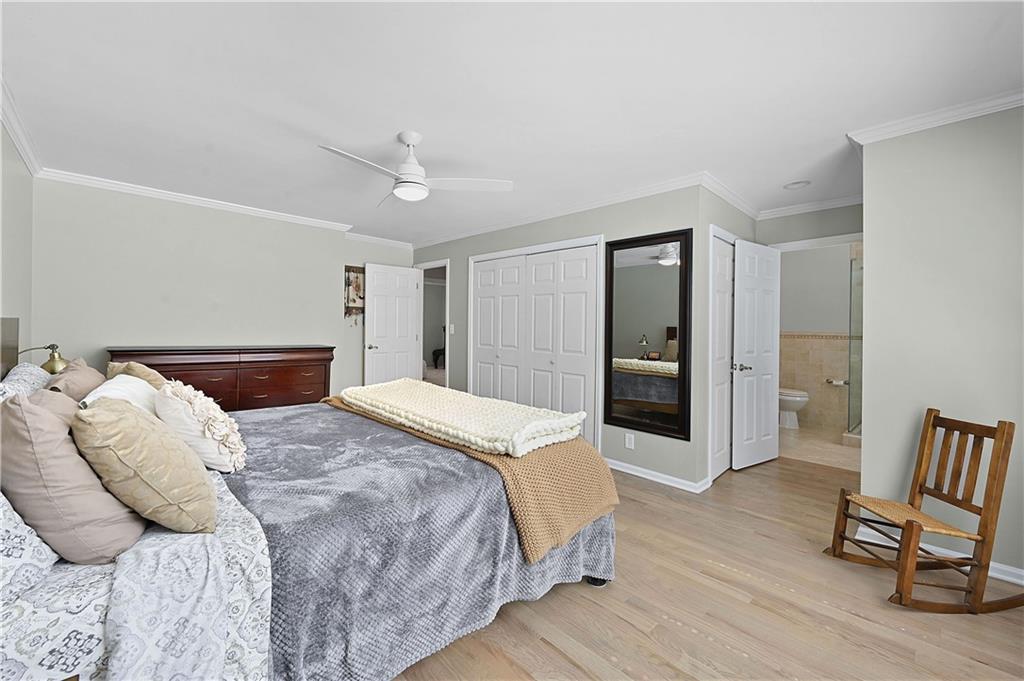 210 Candlestick Court SE