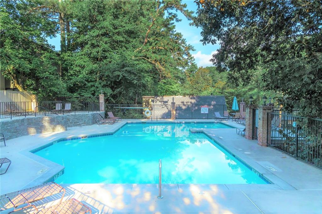 170 Amherst Place NW