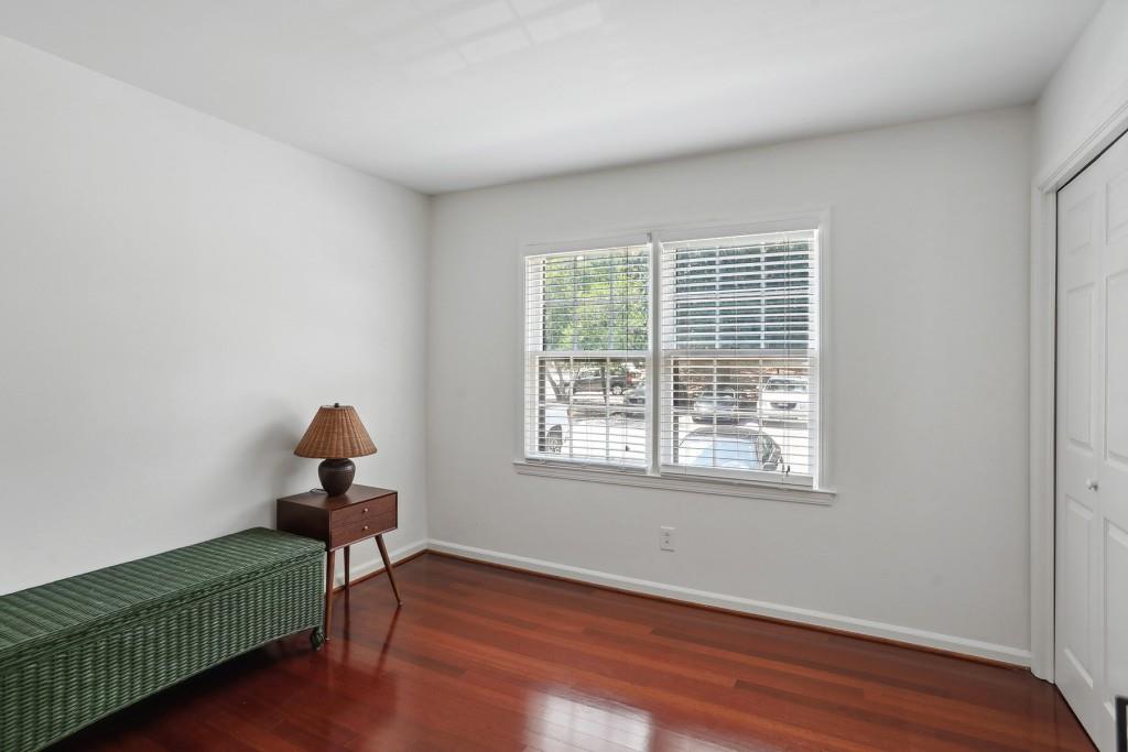 52 Chaumont Square
