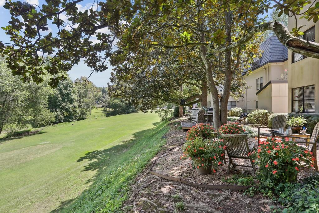52 Chaumont Square