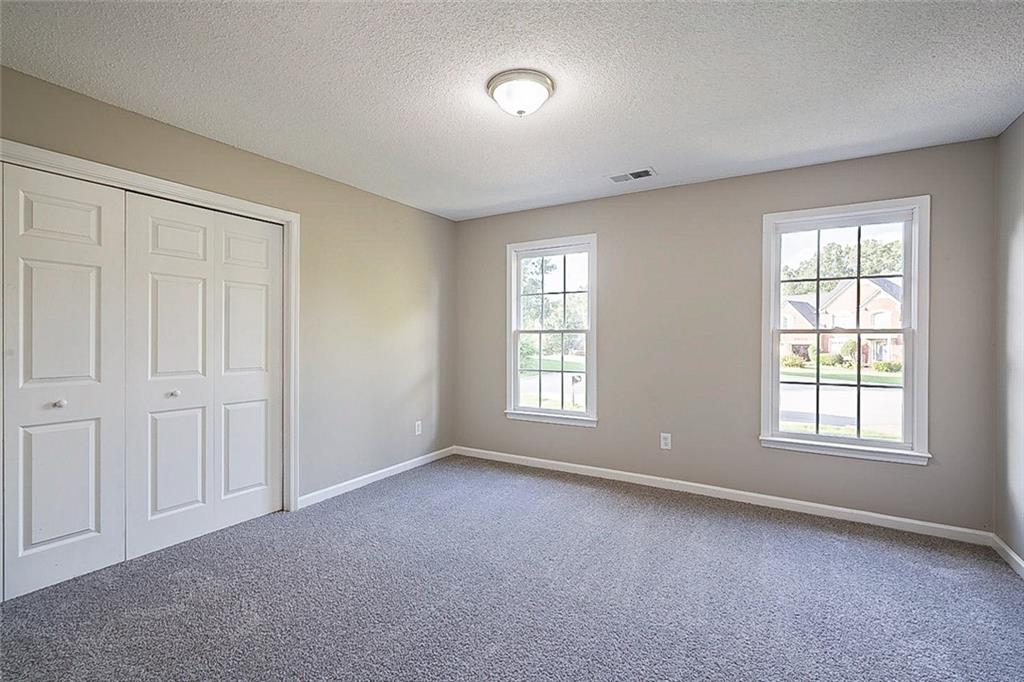 329 Hunters Trace