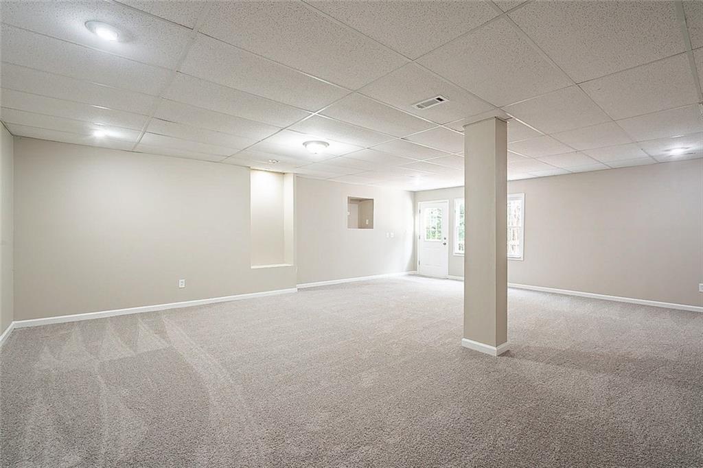 329 Hunters Trace