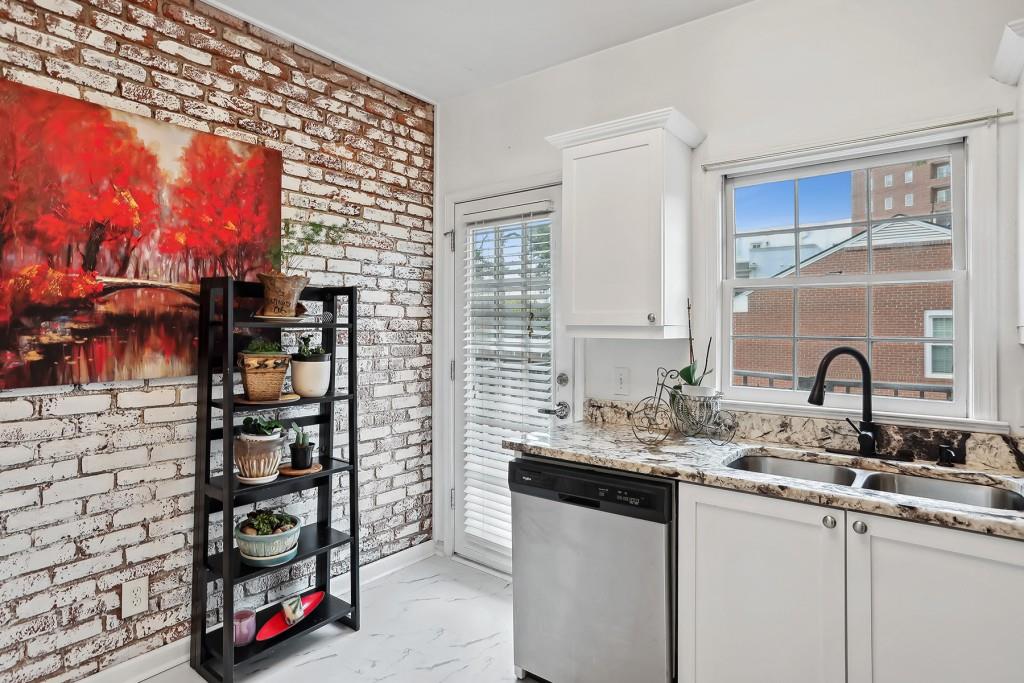 3675 Peachtree Road NE Unit 54