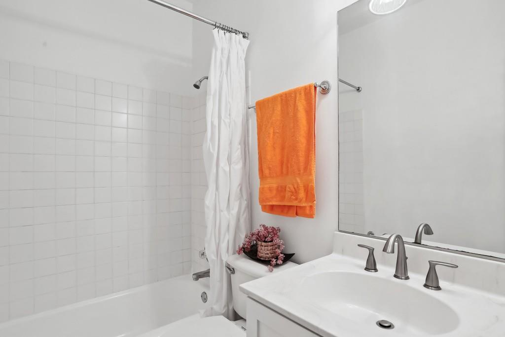 3675 Peachtree Road NE Unit 54
