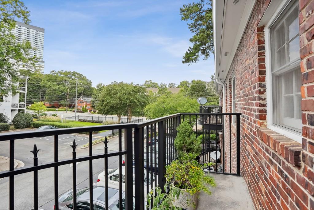 3675 Peachtree Road NE Unit 54