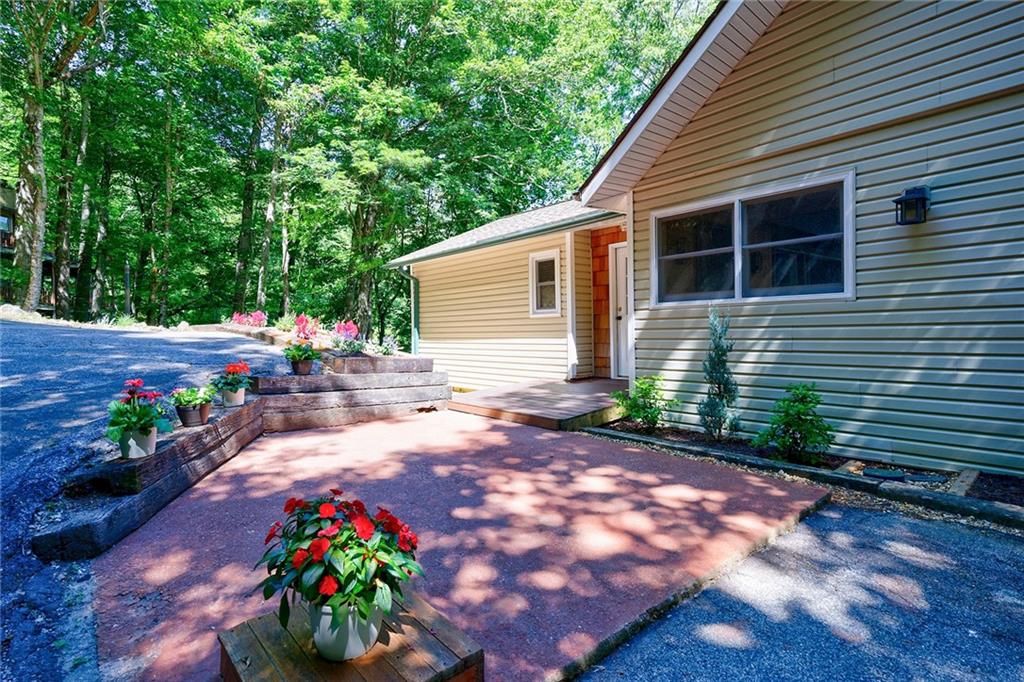 522 Saddleback Circle