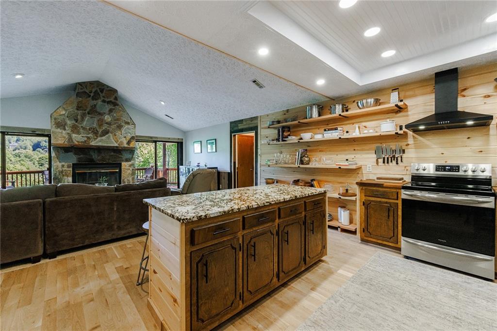 522 Saddleback Circle