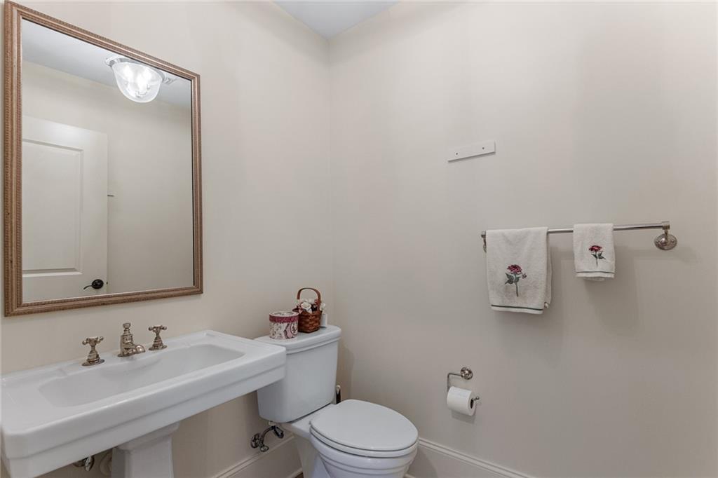 2700 Paces Ferry Road SE Unit 802