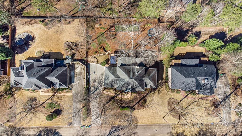 2853 Hawthorne Drive NE