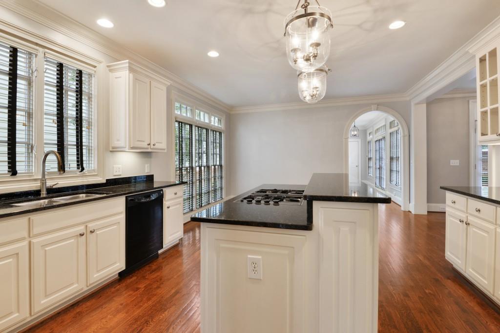 3424 Paces Ferry Circle SE