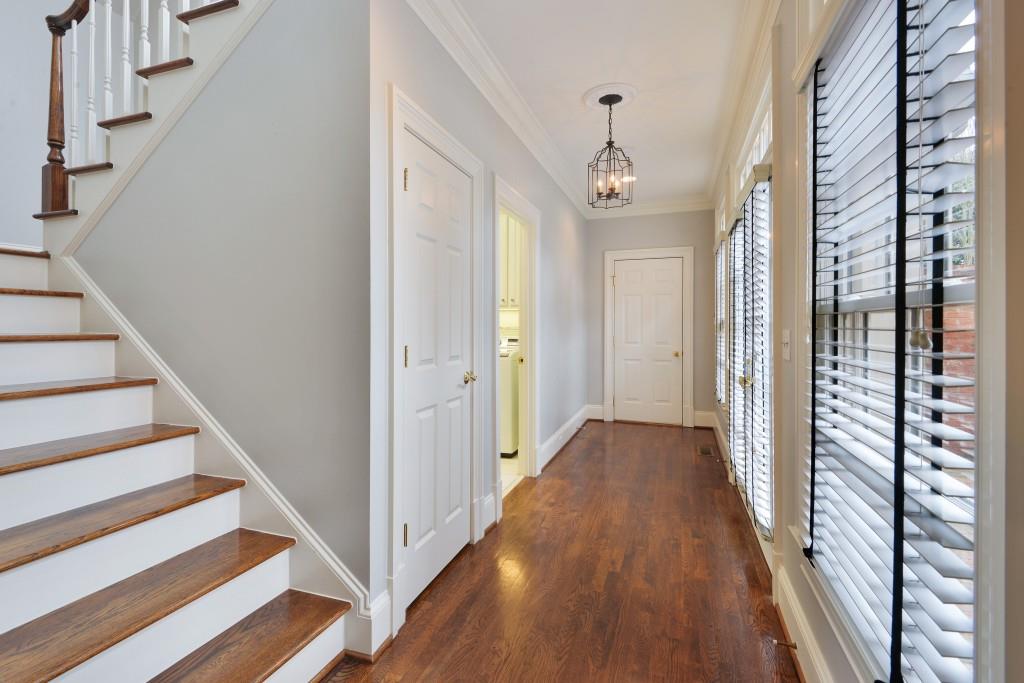 3424 Paces Ferry Circle SE