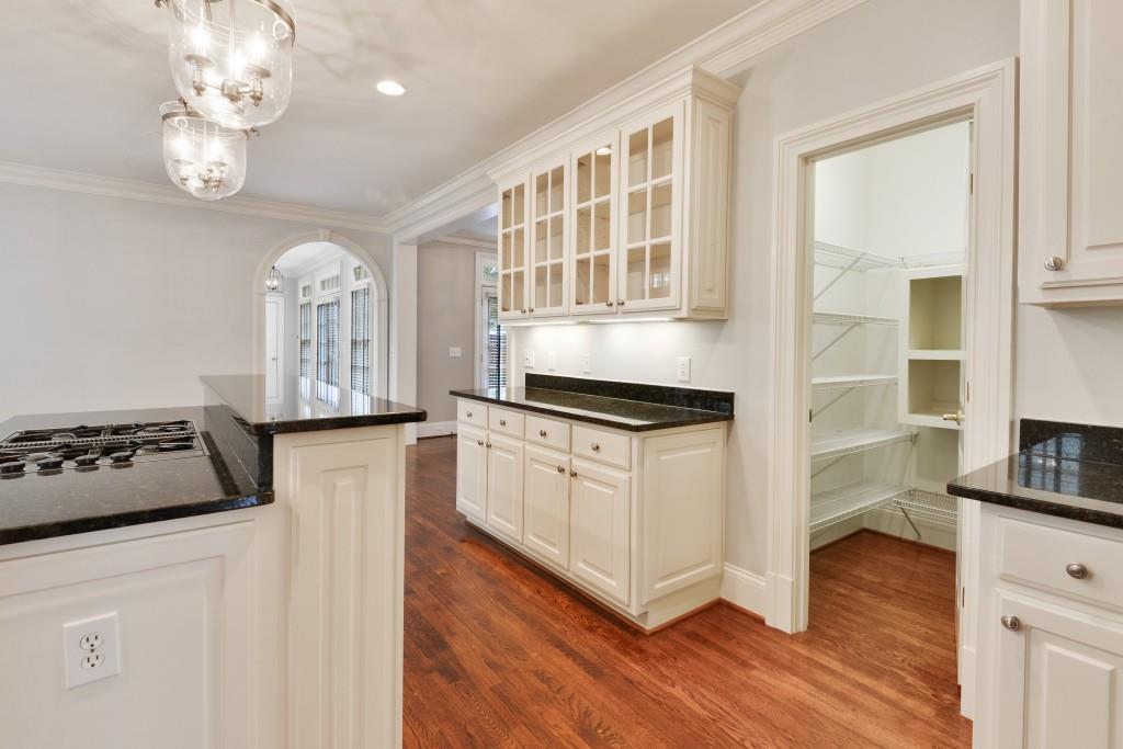 3424 Paces Ferry Circle SE