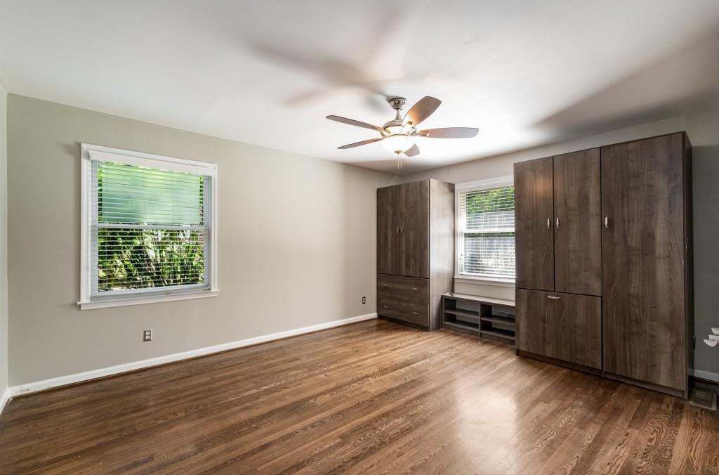 1055 Vistavia Circle