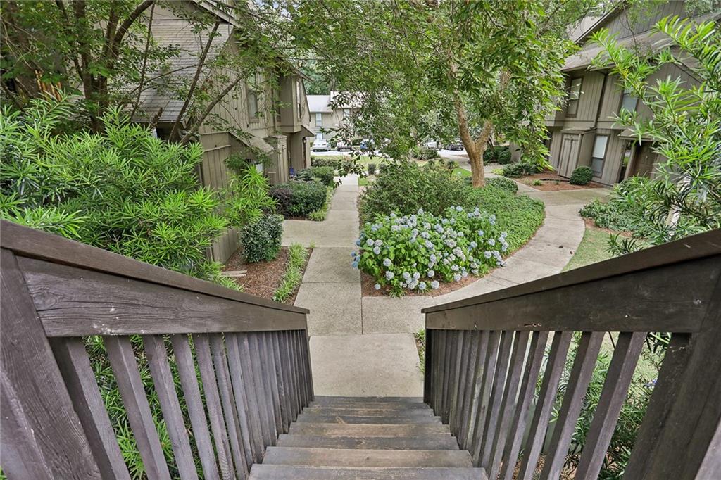 505 Cumberland Court SE