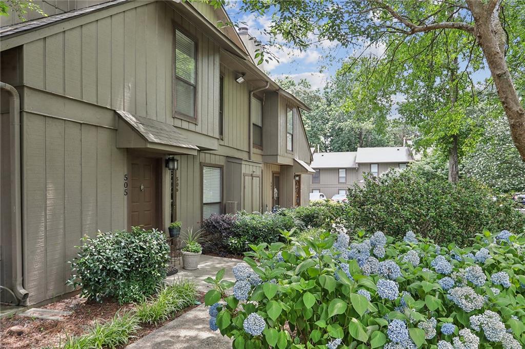 505 Cumberland Court SE