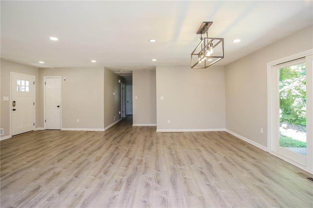 3283 Clearview Drive SW