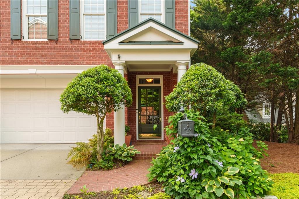 2314 English Ivy Court SE