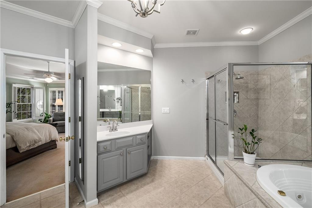 2314 English Ivy Court SE