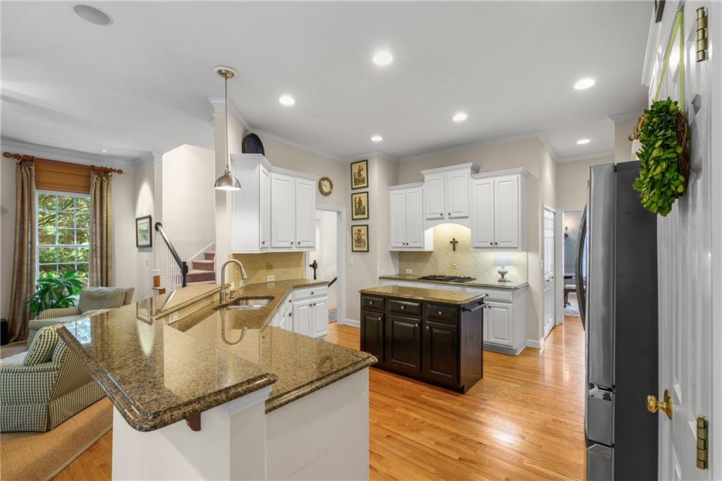 2314 English Ivy Court SE