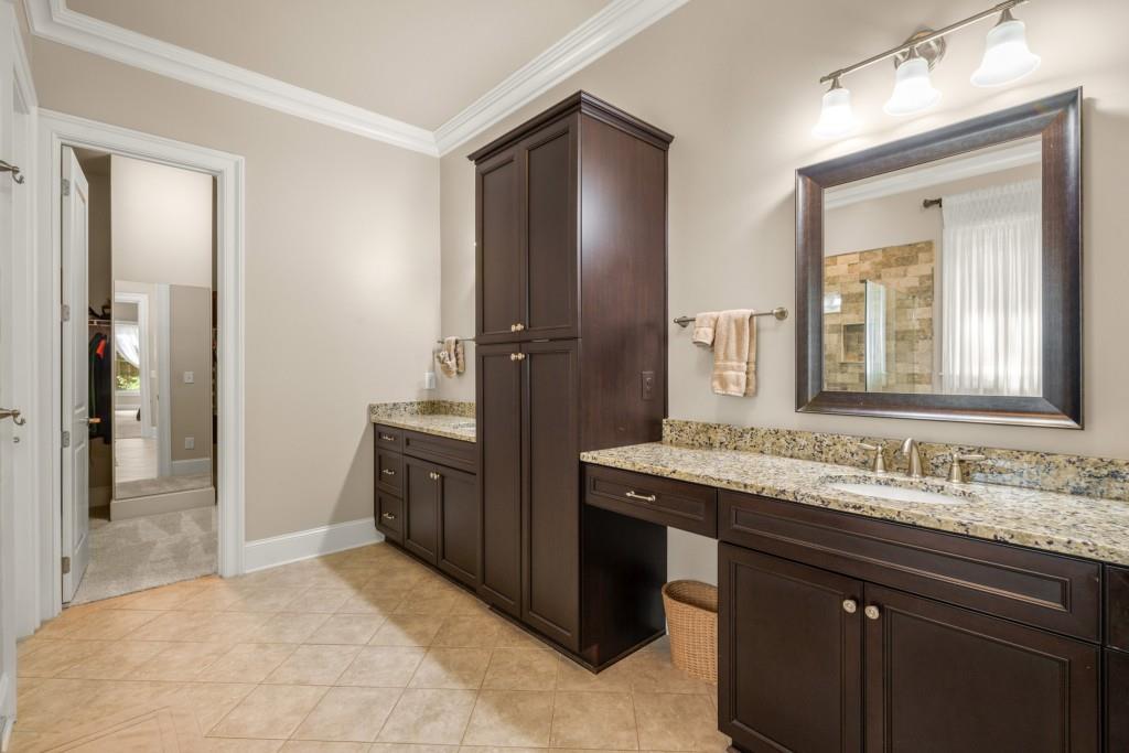 2700 Vinings Orchard Circle