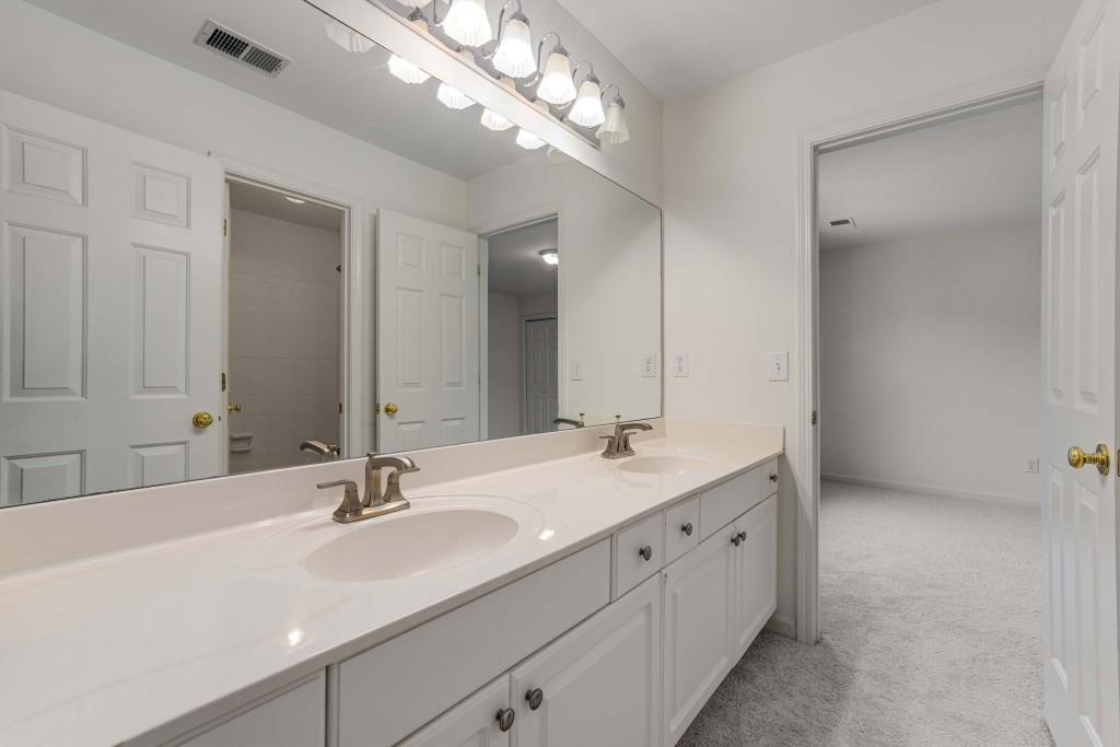 1106 Queensgate Drive