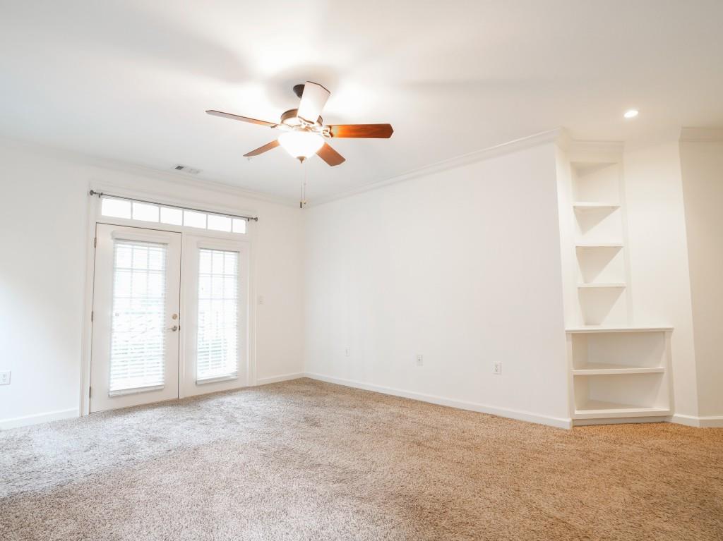 4955 Ivy Ridge Drive SE Unit 204