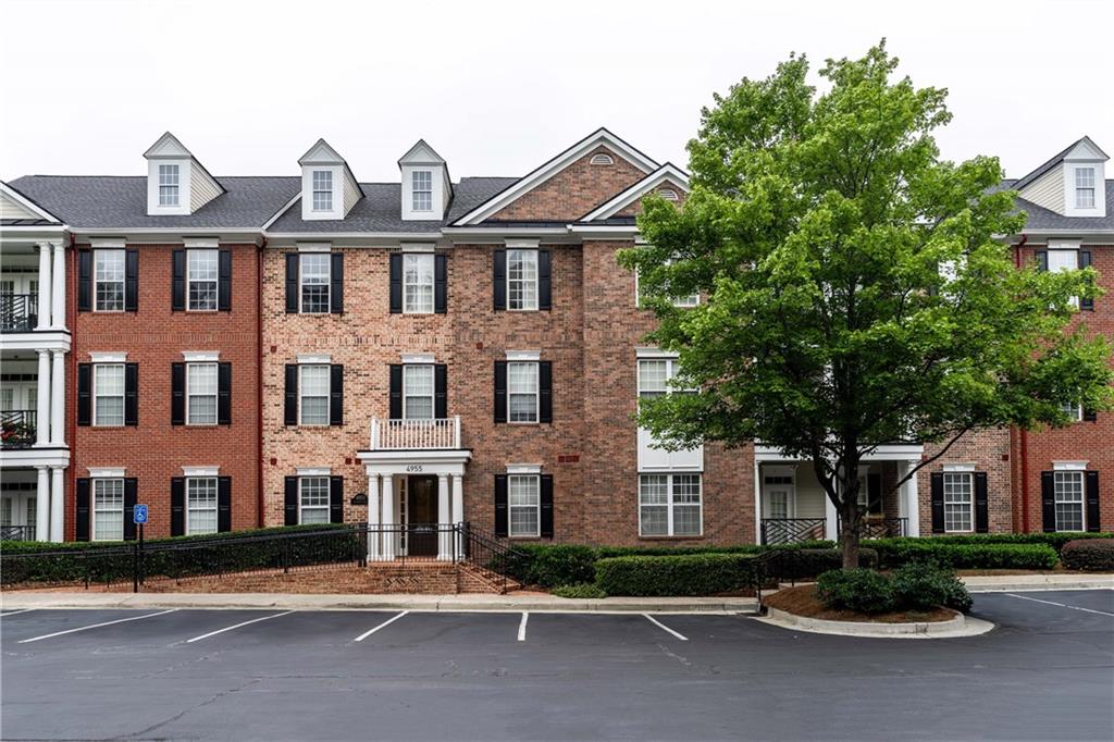 4955 Ivy Ridge Drive SE Unit 204