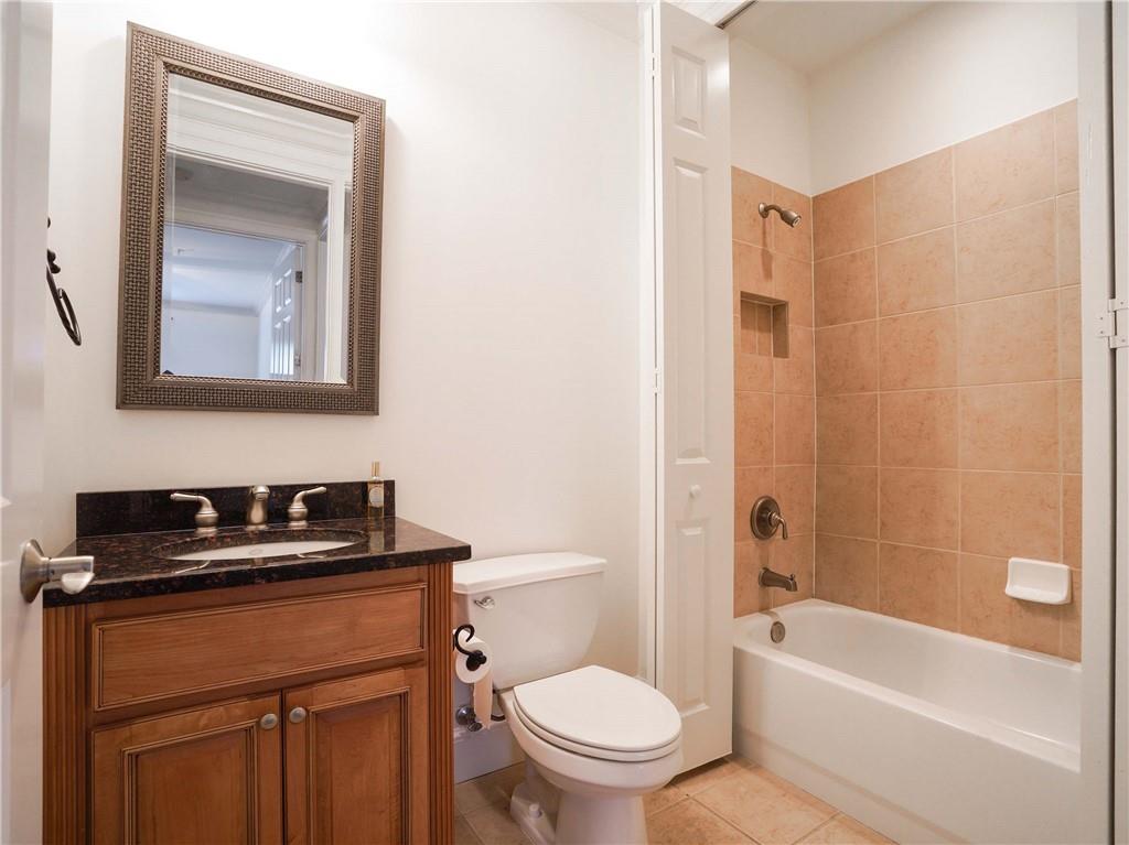 4955 Ivy Ridge Drive SE Unit 204