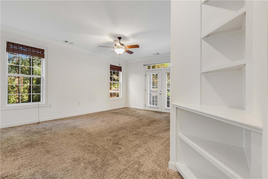 4955 Ivy Ridge Drive SE Unit 204