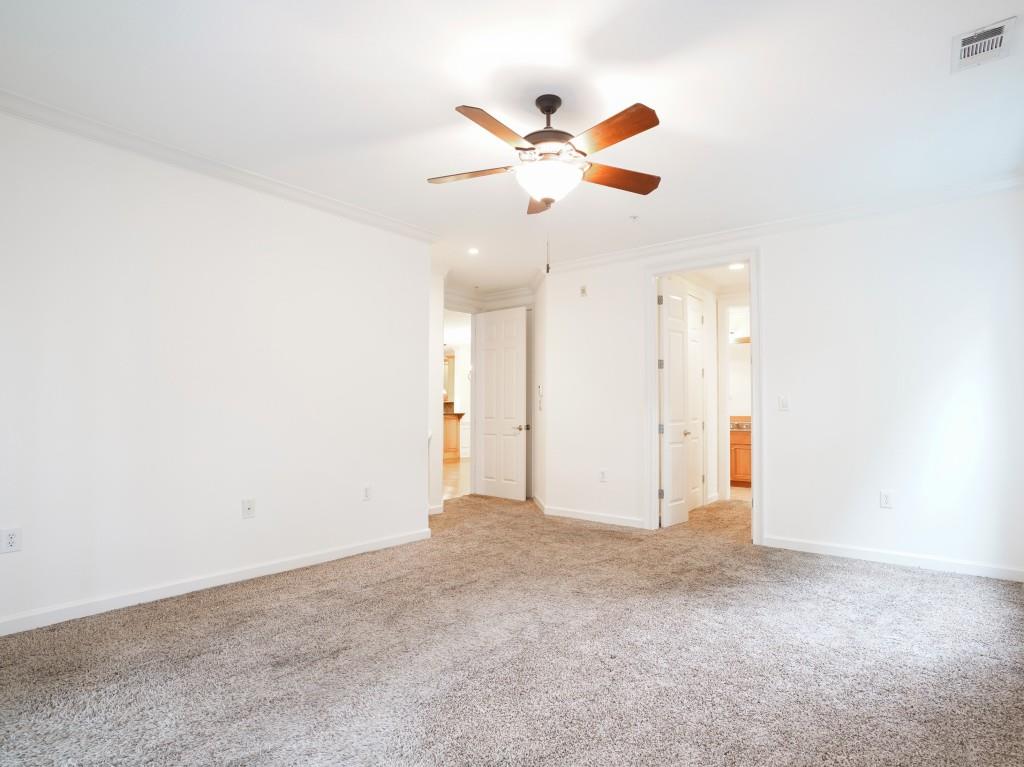 4955 Ivy Ridge Drive SE Unit 204