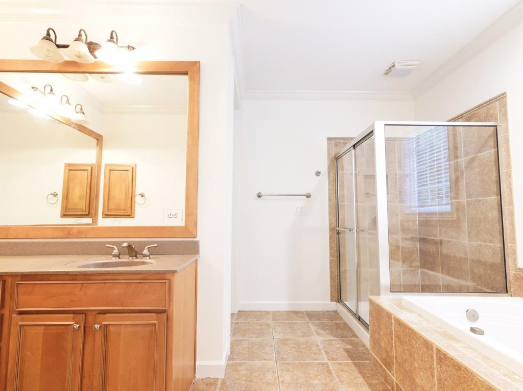 4955 Ivy Ridge Drive SE Unit 204