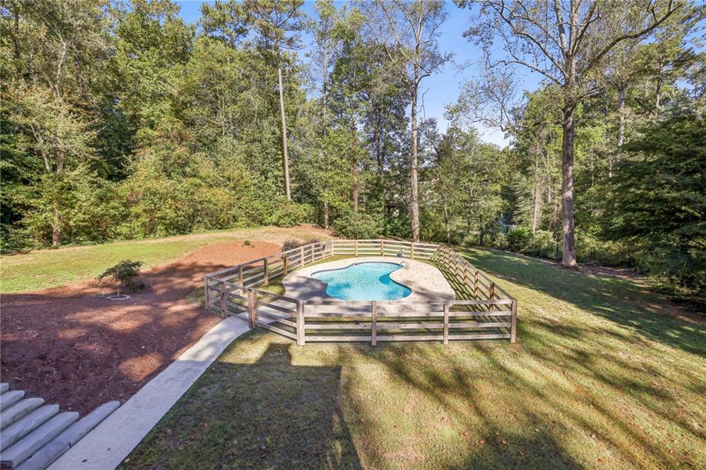 805 Wesley Oak Road NW