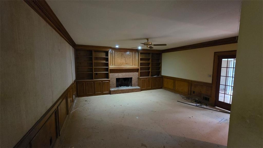 865 Ferncroft Court