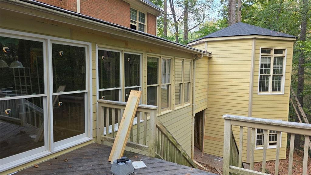 865 Ferncroft Court